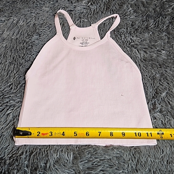 NWOT Free People Movement Happiness Runs Crop Pale Pink Sz XS/S - Picture 11 of 13